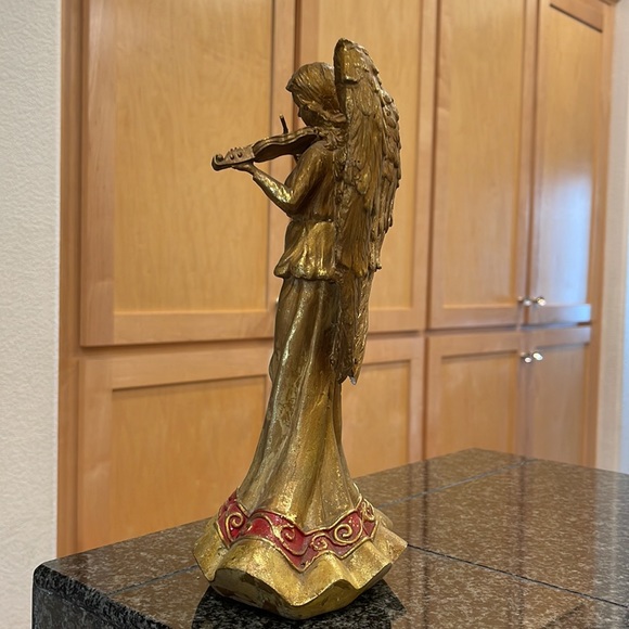 Gold Angel Figurine playing the violin, resin 11” tall x 5.5” W. - Picture 6 of 12